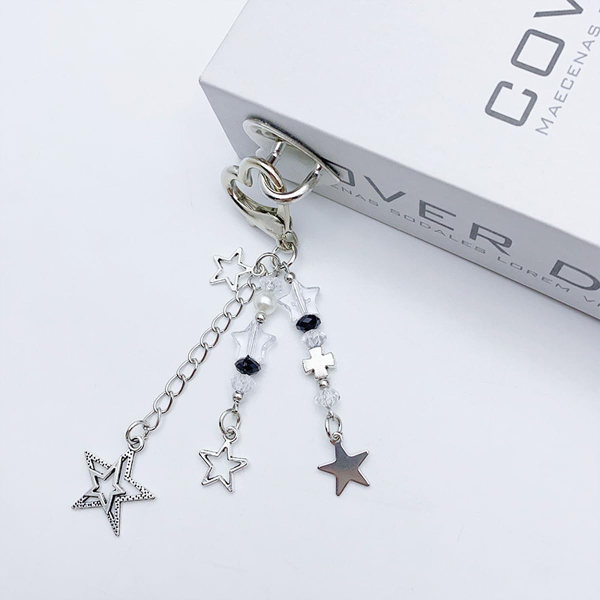 Keychain Aesthetic Y2K Keychain Accessories Heart Butterfly Strawberry Bear Key Chain for Keys Bags Women Gifts